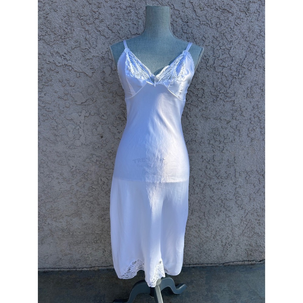 Wonder Maid Full Slip Dress Women 32 S White Vintage Lace Trim ILGWU USA Made